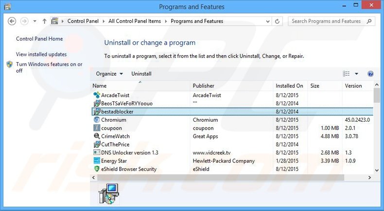 desinstalar o adware Extreme Blocker via Painel de Controlo