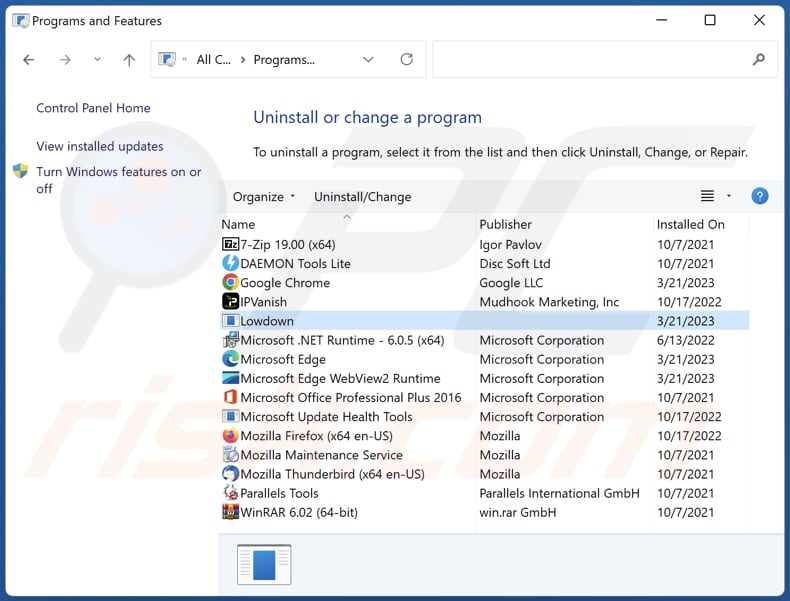 Desinstalação do adware Lowdown através do Painel de Controlo